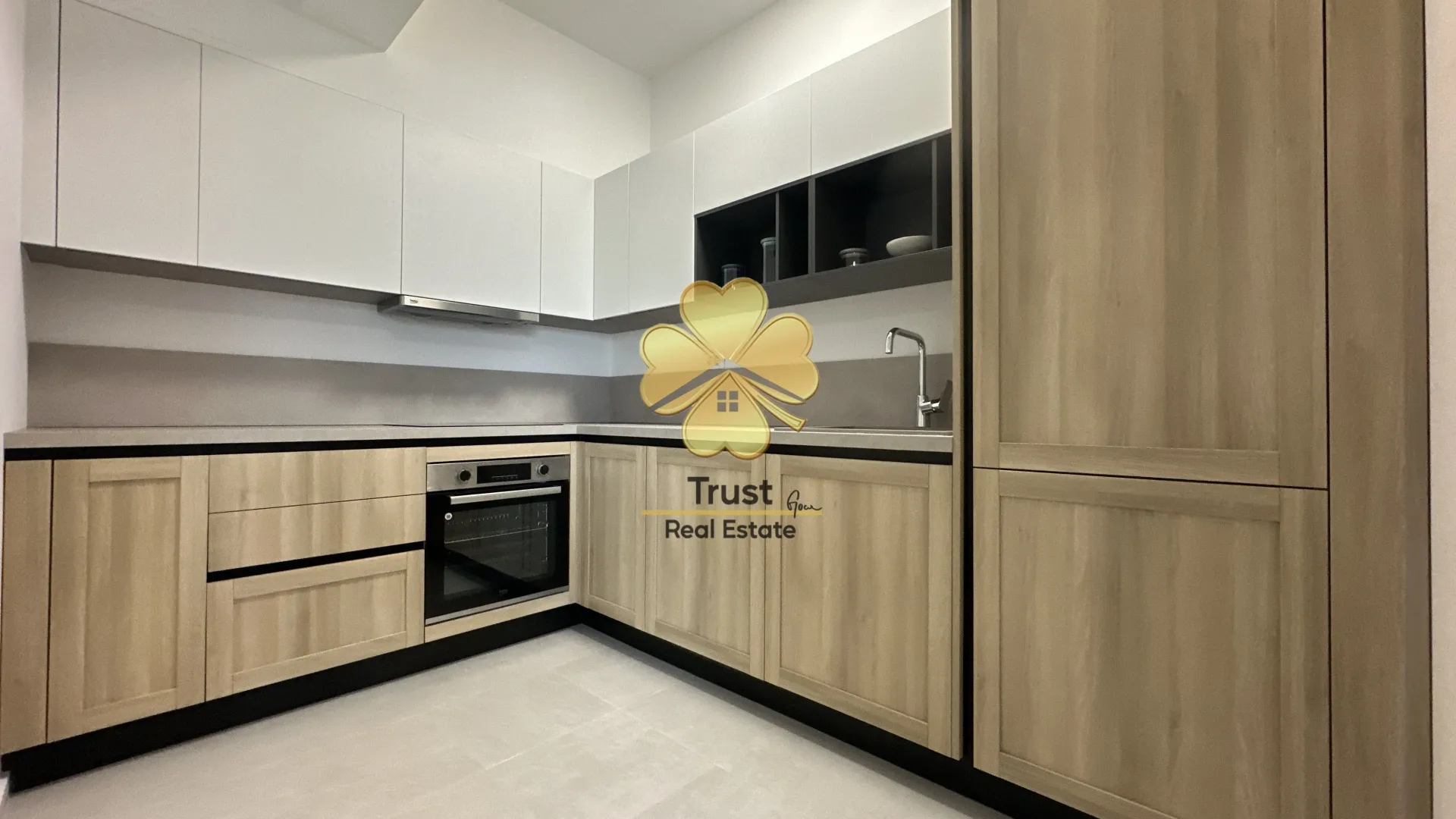Rent, four bedroom apartment, 127m², Master Kvart, Podgorica