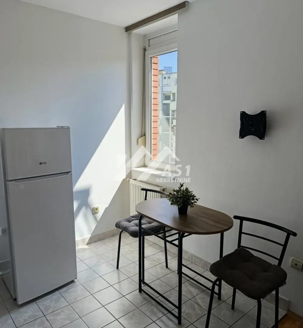 Izdavanje, stan, 24m², Grbavica, Novi Sad Sve Podlokacije