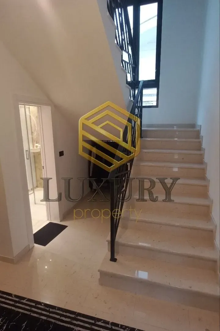 Rent, house, 2000m², Gornja Gorica, Podgorica