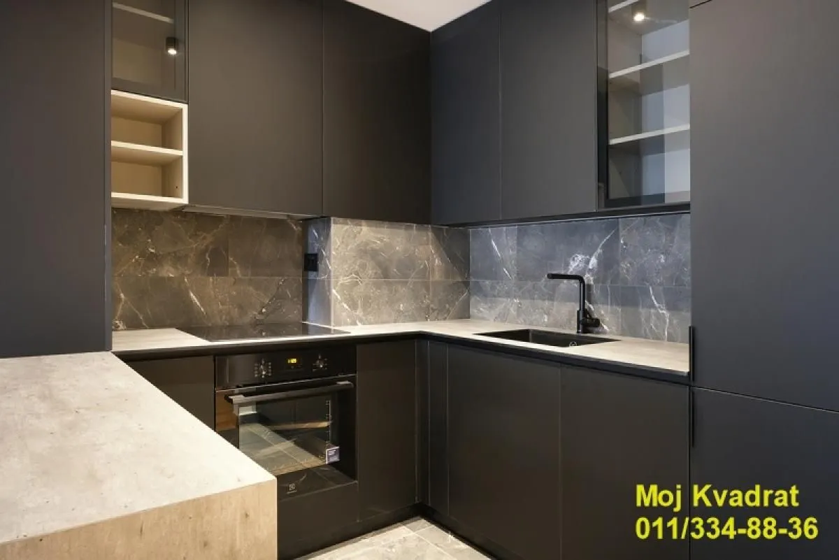 Prodaja, dvosoban stan, 57m², Novi Beograd Blok 65, Novi Beograd Sve Podlokacije
