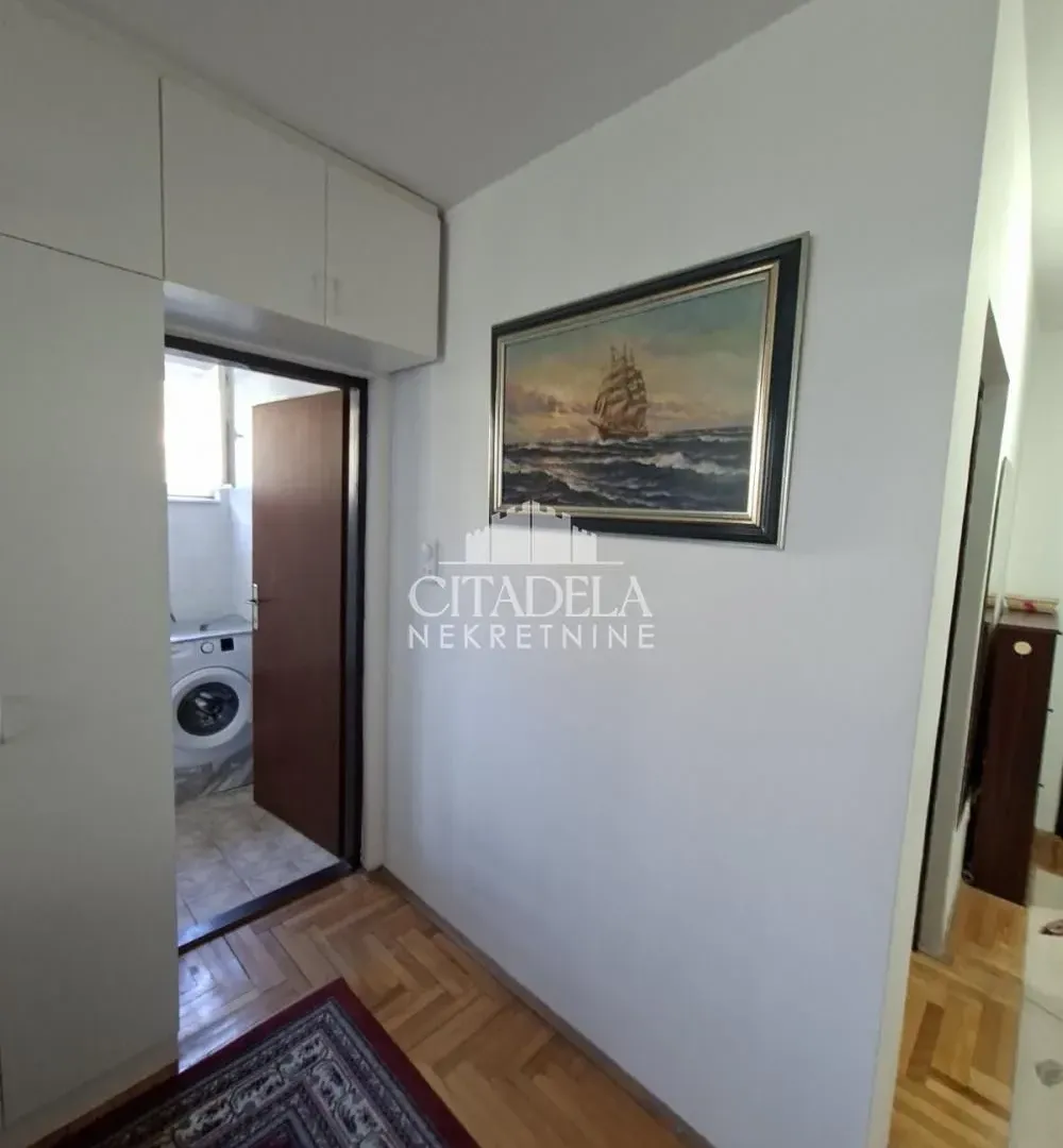 Izdavanje, jednosoban stan, 38m², Rakovica, Beograd