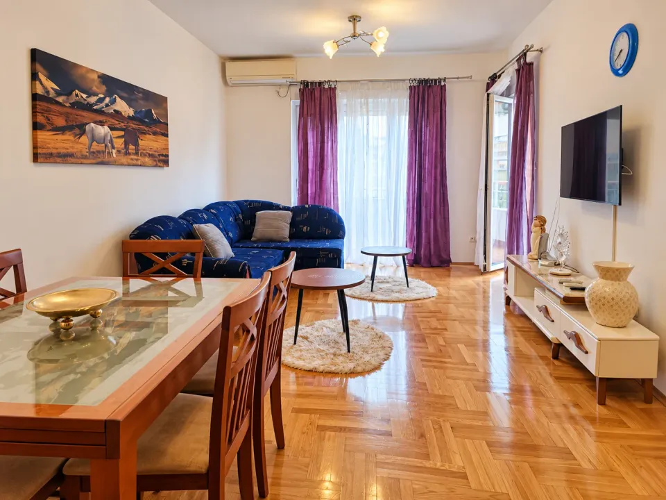 Rent, one bedroom apartment, 47m², Babilonija, Budva