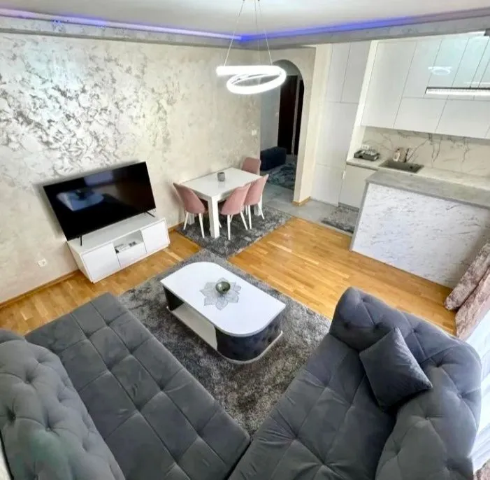 Izdavanje, dvosoban stan, 72m², Ljubović, Podgorica