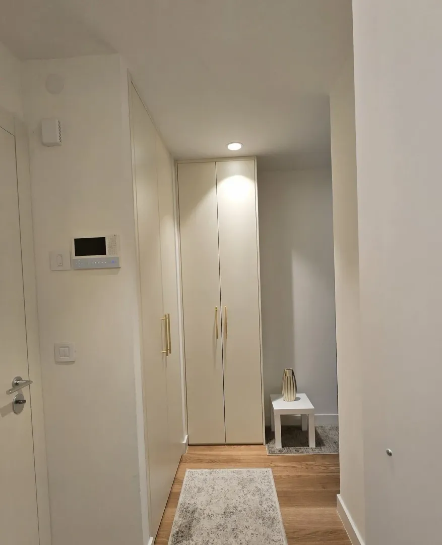 Prodaja, trosoban stan, 77m², Savski Venac, Beograd