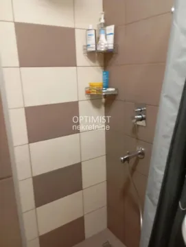 Prodaja, trosoban stan, 75m², Borča 1, Borča Sve Podlokacije - image 10