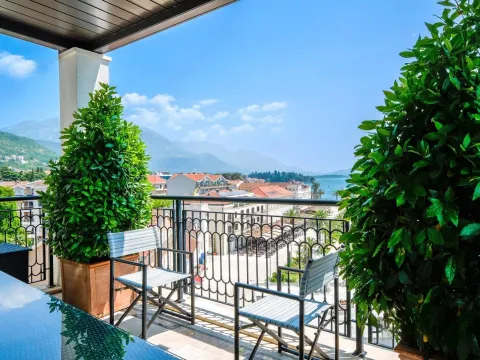Prodaja, stan, 135m², Tivat, Crna Gora - image 16