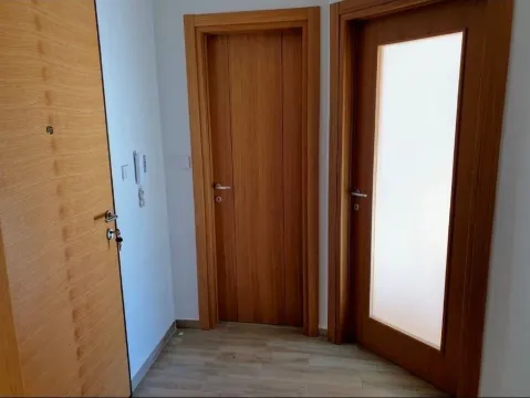 Rent, two bedroom apartment, 58m², Nova Dalmatinska, Podgorica - image 2
