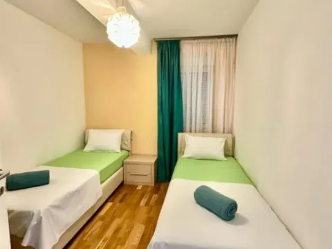 Rent, two bedroom apartment, 70m², Budva, Crna Gora - image 8