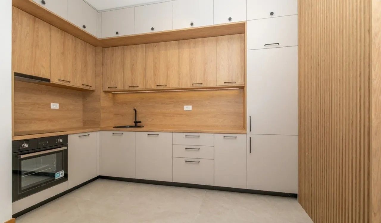 Izdavanje, dvosoban stan, 75m², City Kvart, Podgorica