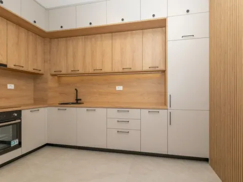 Izdavanje, dvosoban stan, 75m², City Kvart, Podgorica - image 2