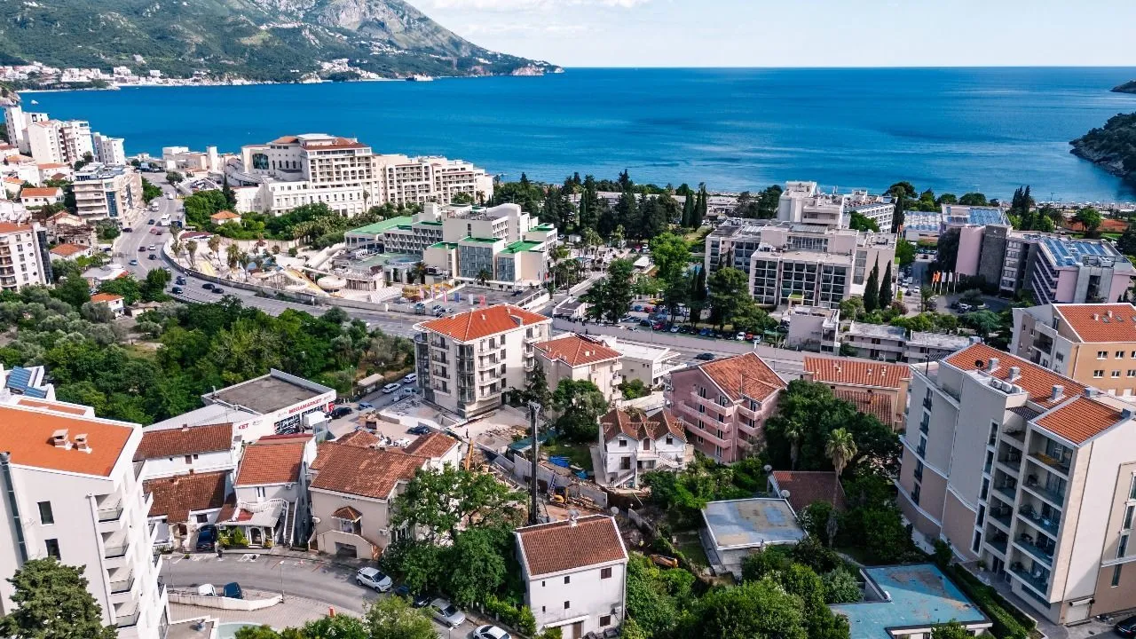 Prodaja, dvosoban stan, 94m², Bečići, Budva