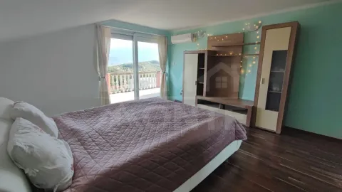 Rent, house, 300m², Tivat, Crna Gora - image 2