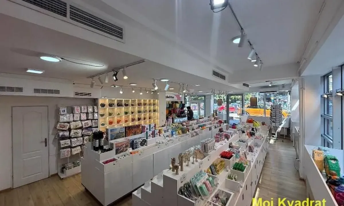 Rent, office space, 150m², Čubura, Beograd