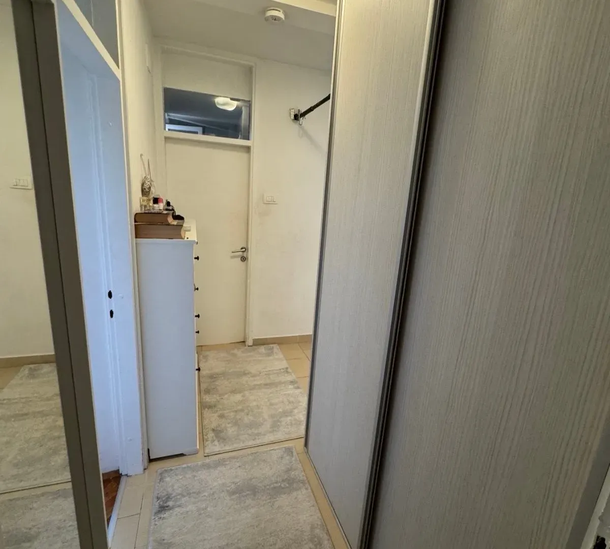 Prodaja, trosoban stan, 87m², Blok 6, Podgorica