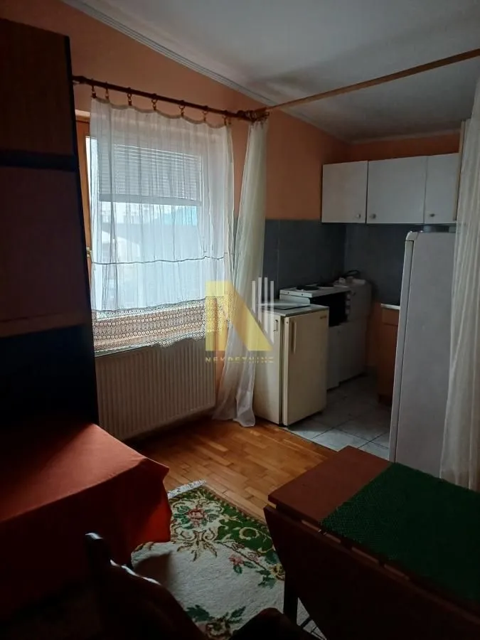 Prodaja, garsonjera, 21m², Salajka, Novi Sad Sve Podlokacije