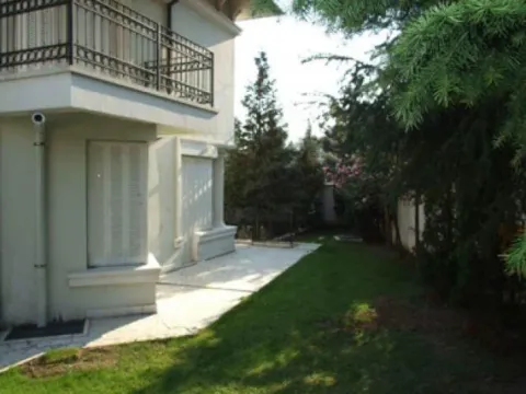 Izdavanje, kuća, 400m², Savski Venac, Beograd