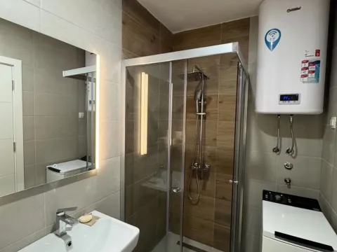 Izdavanje, jednosoban stan, 46m², Pobrežje, Podgorica - image 9