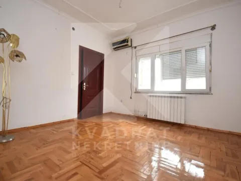 Sale, house, 343m², Zagorič, Podgorica - image 17