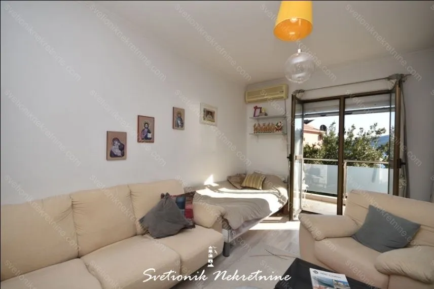 Prodaja, dvosoban stan, 93m², Baošići, Herceg Novi