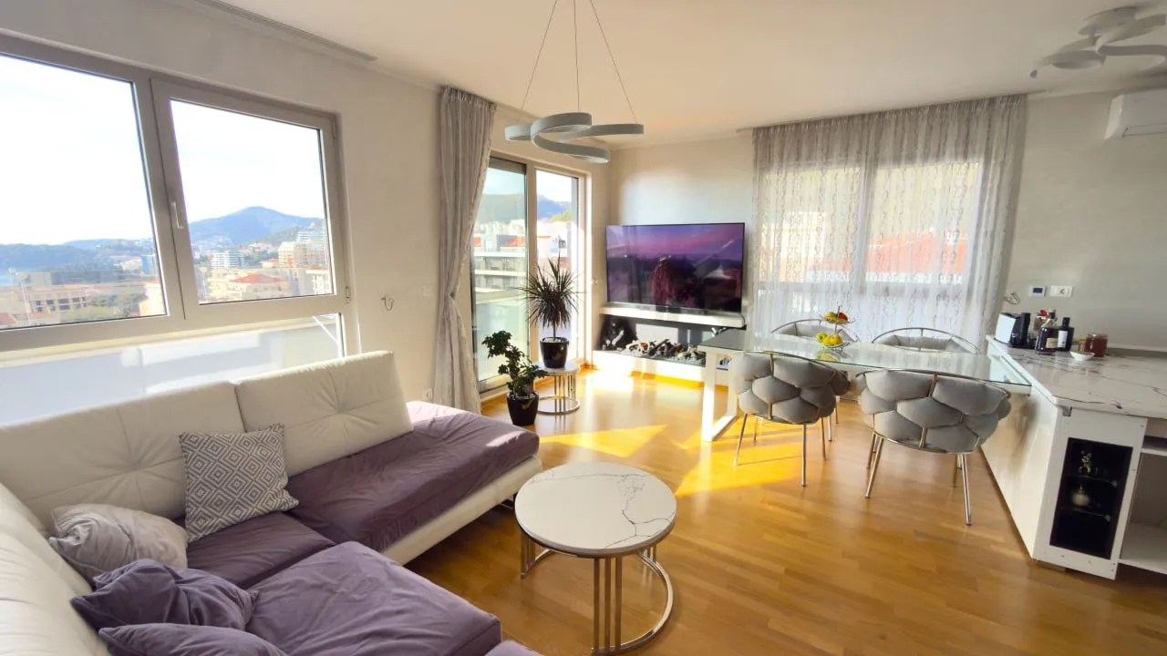 Prodaja, trosoban stan, 104m², Bečići, Budva