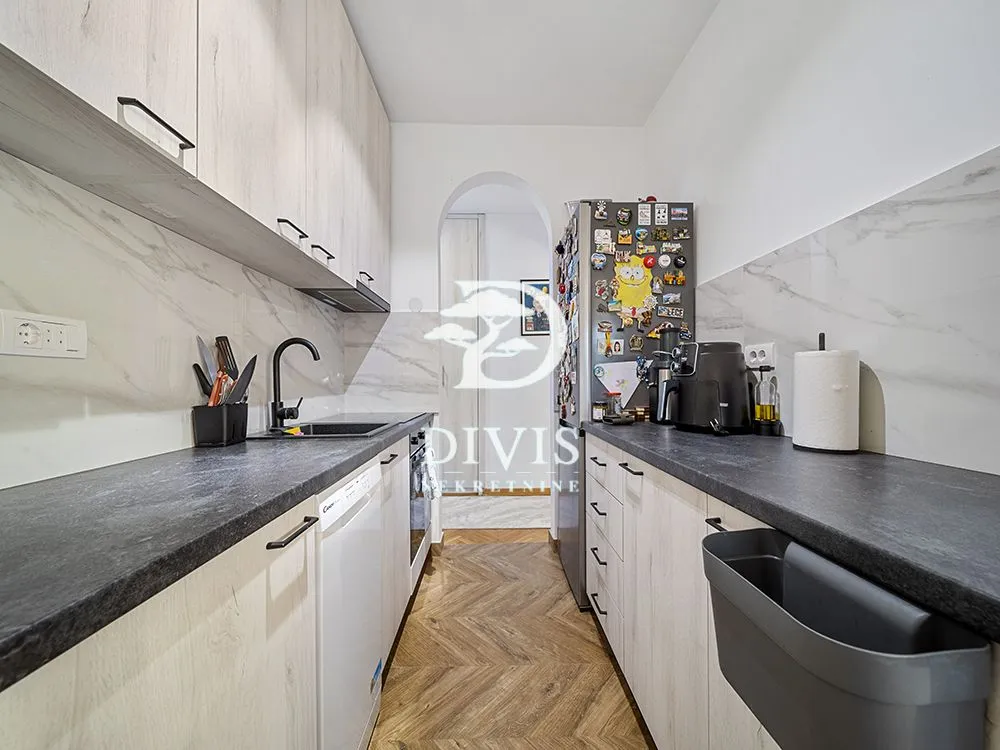 Sale, three bedroom apartment, 68m², Medaković 2, Medaković Sve Podlokacije