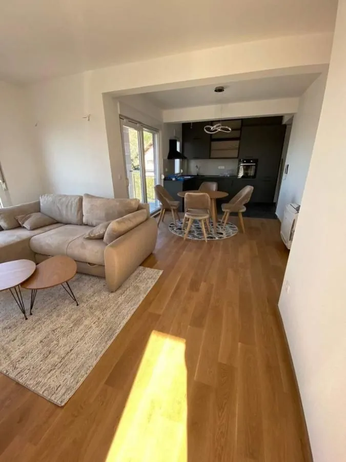 Rent, two bedroom apartment, 65m², Tivat, Crna Gora