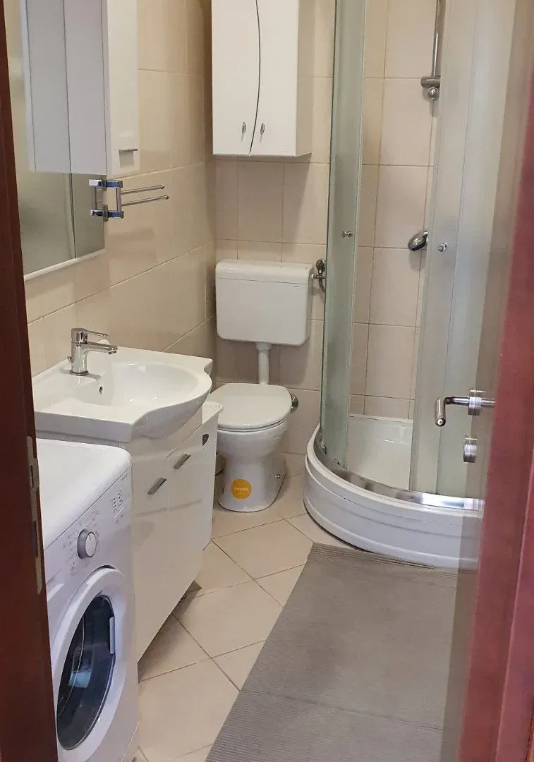 Izdavanje, jednosoban stan, 50m², Kumbor, Herceg Novi