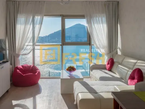 Izdavanje, garsonjera, 29m², Budva, Crna Gora