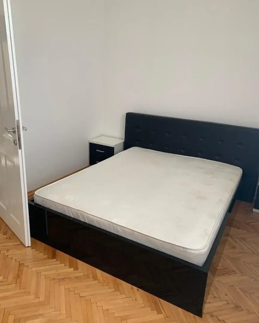 Rent, house, 250m², Zagorič, Podgorica