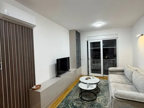 Rent, one bedroom apartment, 47m², Centar, Bar - image 2