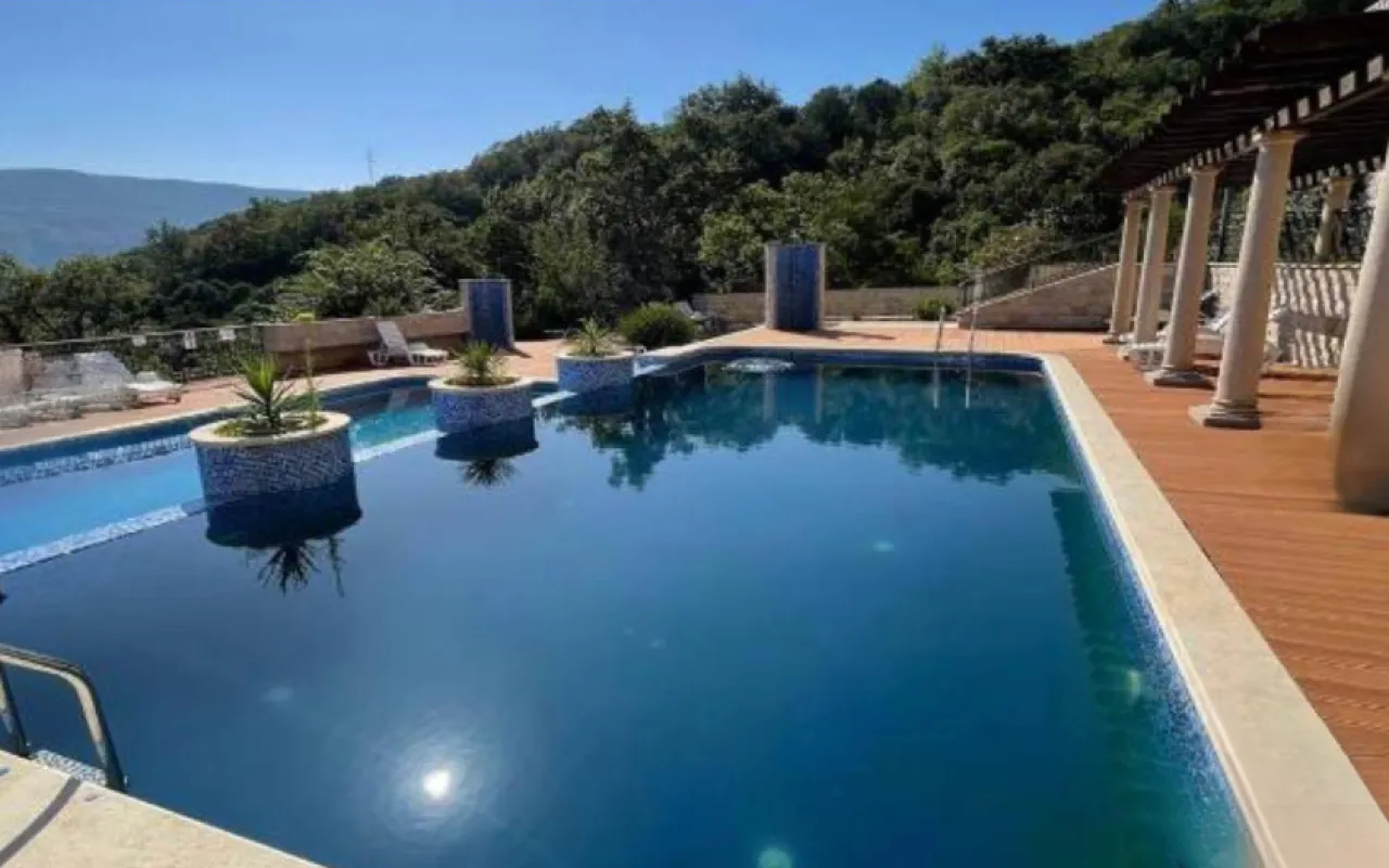 Prodaja, dvosoban stan, 75m², Herceg Novi, Crna Gora