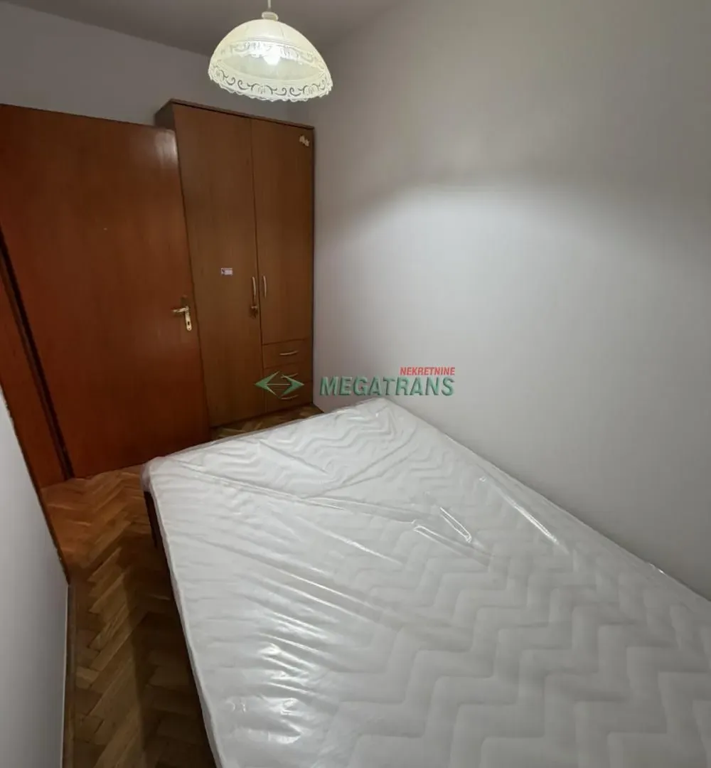 Izdavanje, dvosoban stan, 43m², Novi Sad Sve Podlokacije, Novi Sad
