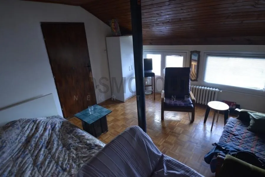 Sale, house, 74m², Čubura, Beograd