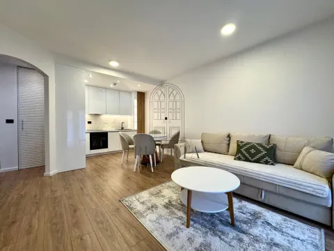 Rent, one bedroom apartment, 54m², City Kvart, Podgorica - image 4