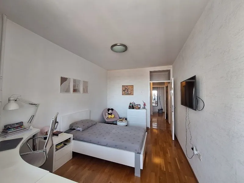 Sale, three bedroom apartment, 82m², Zemun Kej, Zemun Sve Podlokacije