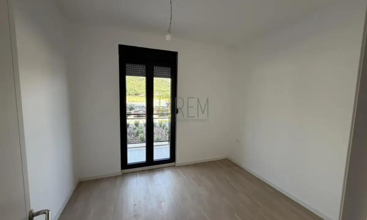 Rent, one bedroom apartment, 39m², Tološi, Podgorica