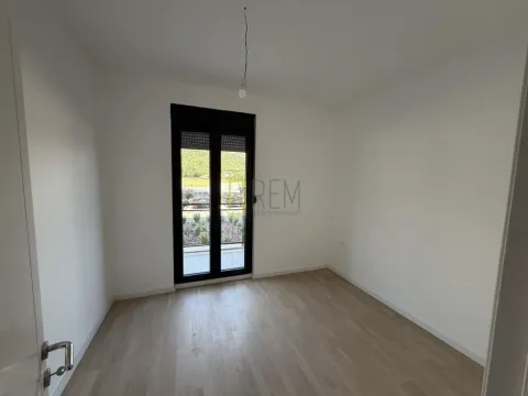 Stan in Tološi