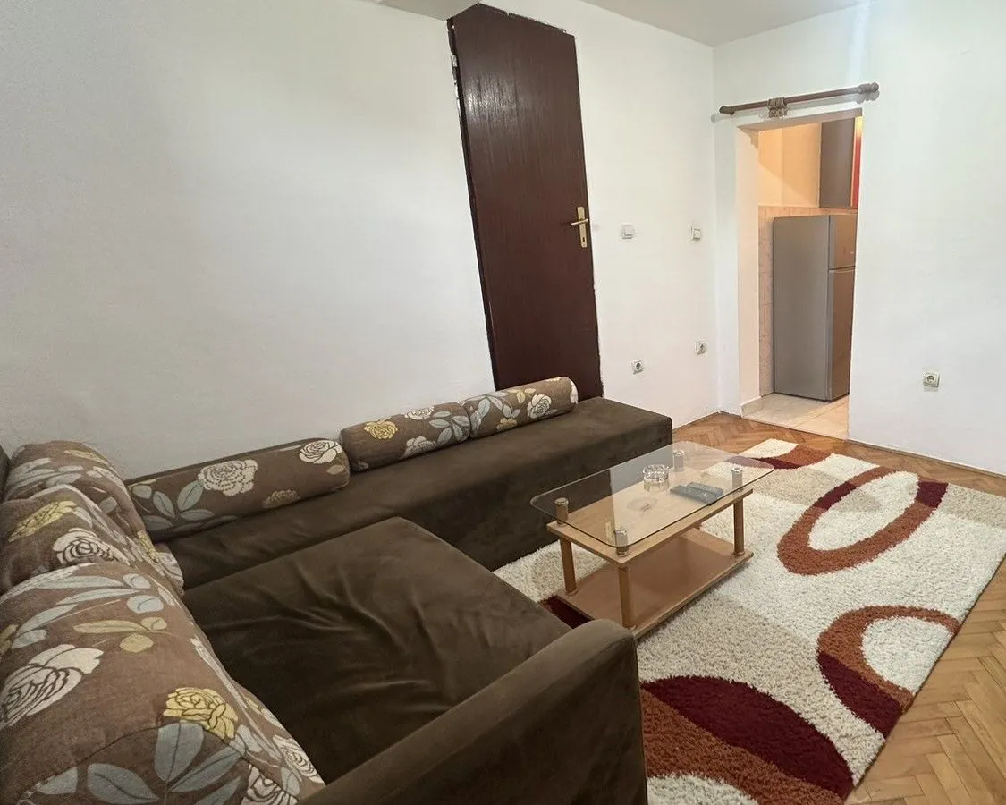 Izdavanje, jednosoban stan, 37m², Tološi, Podgorica