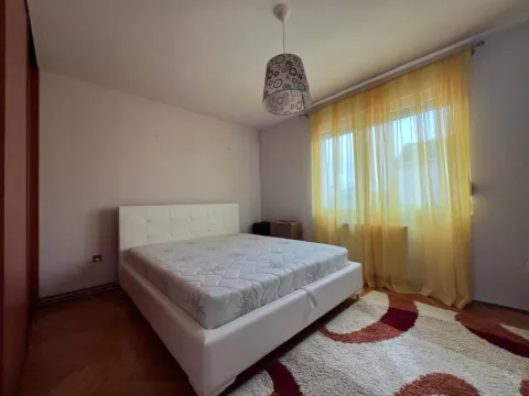 Izdavanje, kuća, 330m², Tološi, Podgorica - image 7