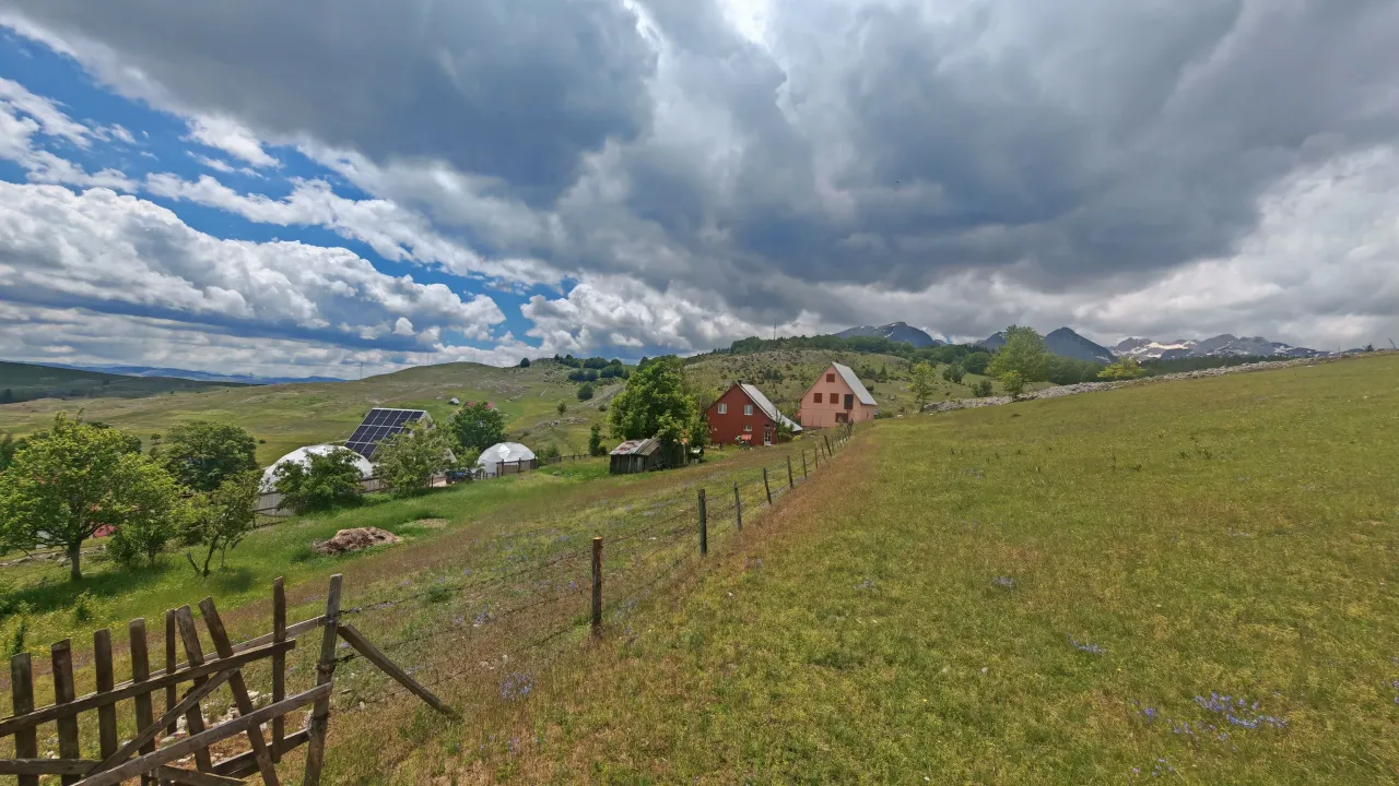Sale, land lot, 1000m², Motički gaj, Žabljak