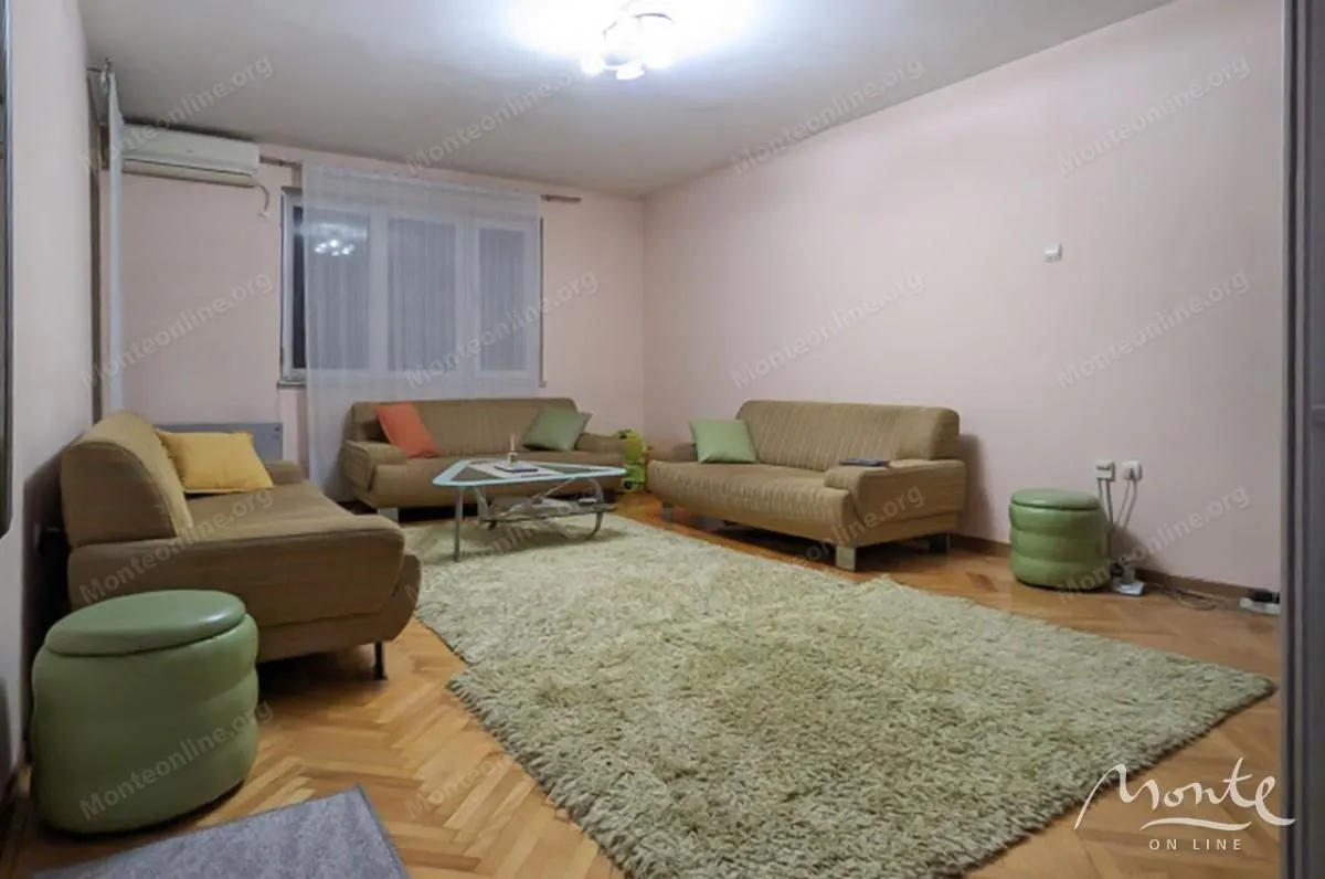 Prodaja, četvorosoban stan, 92m², Lepa Kata, Podgorica