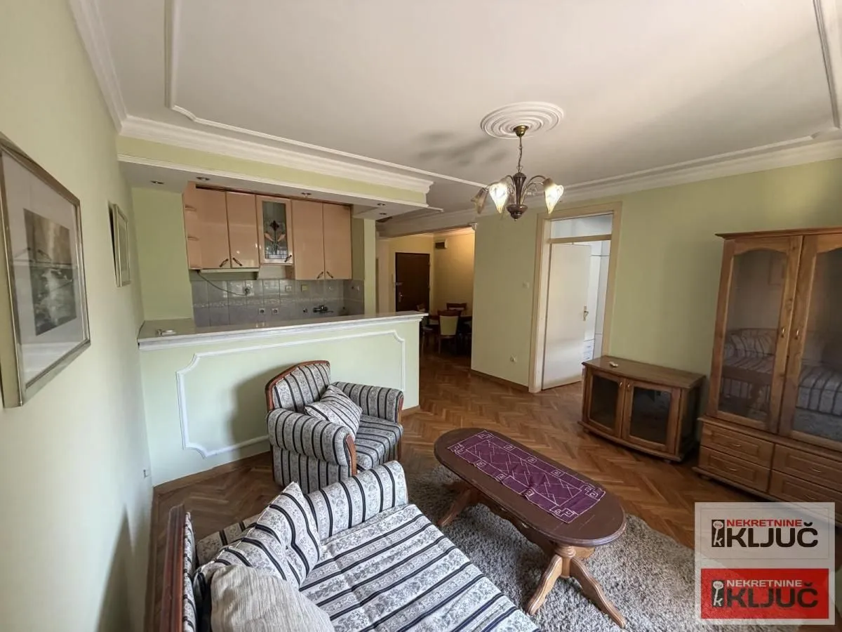 Rent, two bedroom apartment, 46m², Bulevar Oslobodjenja, Novi Sad Sve Podlokacije