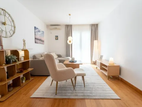 Sale, two bedroom apartment, 68m², Pržno, Budva - image 1