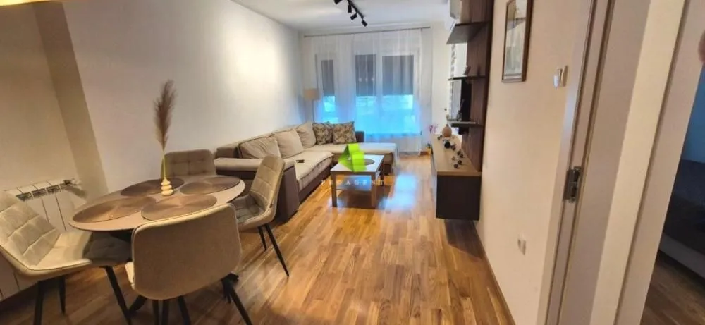 Rent, two bedroom apartment, 60m², Medijana, Niš