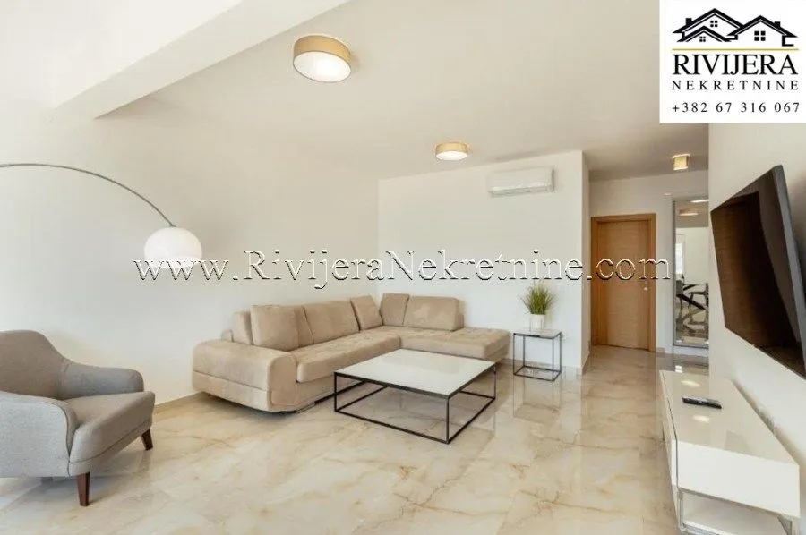 Prodaja, dvosoban stan, 87m², Baošići, Herceg Novi