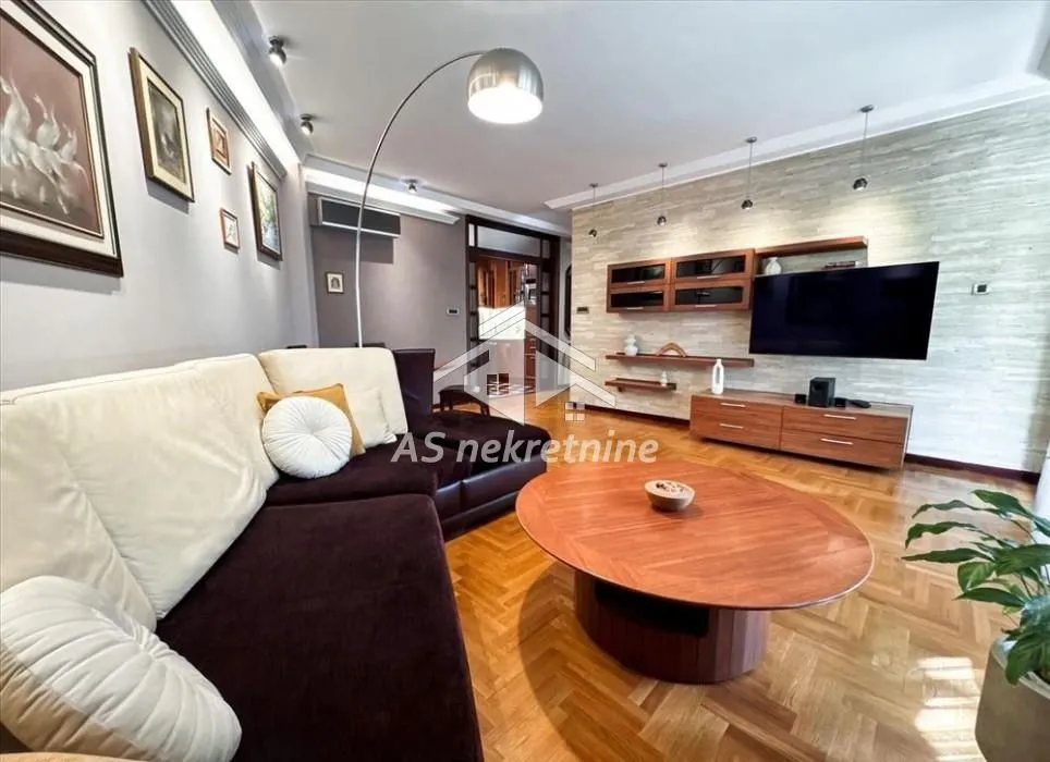Rent, two bedroom apartment, 73m², Novi Beograd Blok 22, Novi Beograd Sve Podlokacije