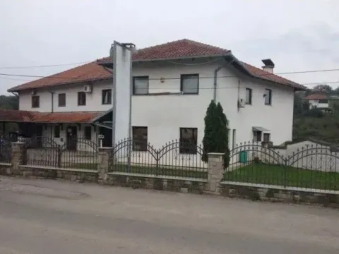 Sale, office space, 650m², Darosava, Arandjelovac - image 1