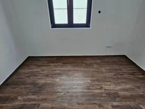 Prodaja, trosoban stan, 64m², Uciteljsko Naselje, Zvezdara Sve Podlokacije - image 4