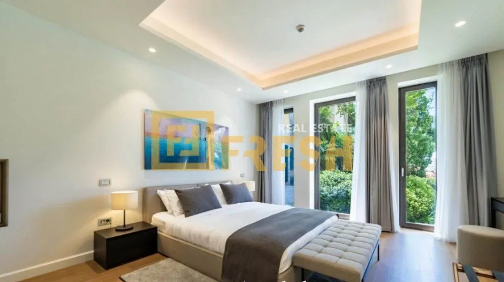 Prodaja, jednosoban stan, 90m², Herceg Novi, Crna Gora