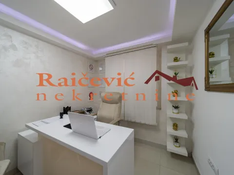 Prodaja, poslovni prostor, 57m², Kalenić Pijaca, Vračar Sve Podlokacije - image 6